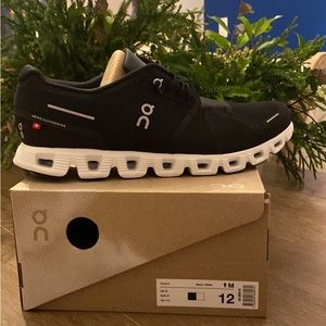 NWT On Running Cloud sneakers - Men’s Size 12